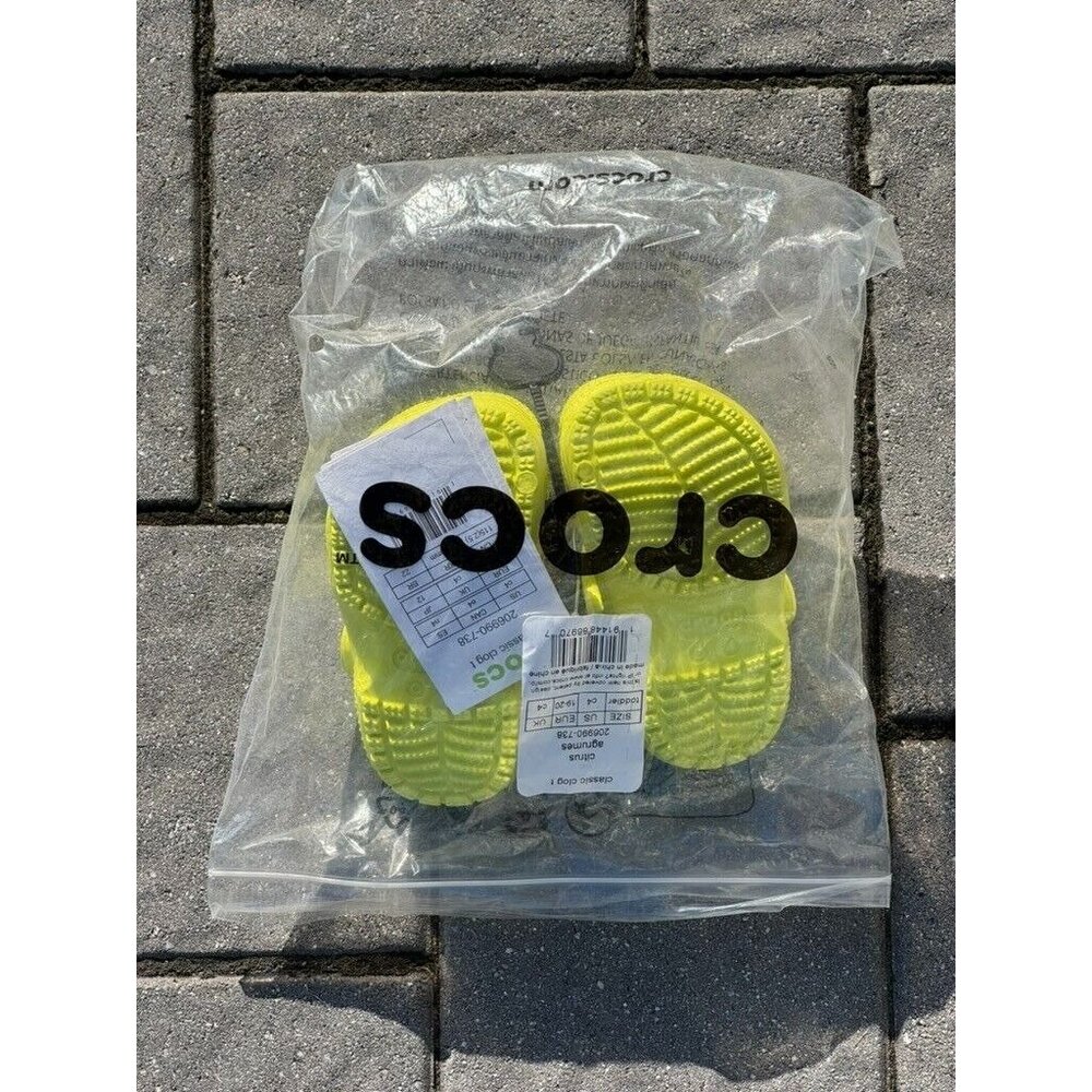 Crocs Classic Clog for Toddlers Size 4 Acidity Green